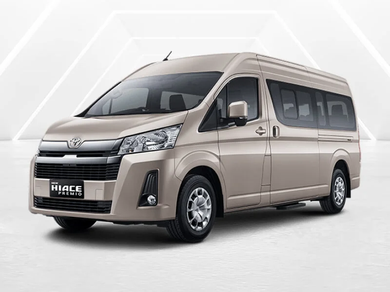 Menyusuri Surabaya dengan Sewa Hiace Premio sebagai Pilihan Terbaik